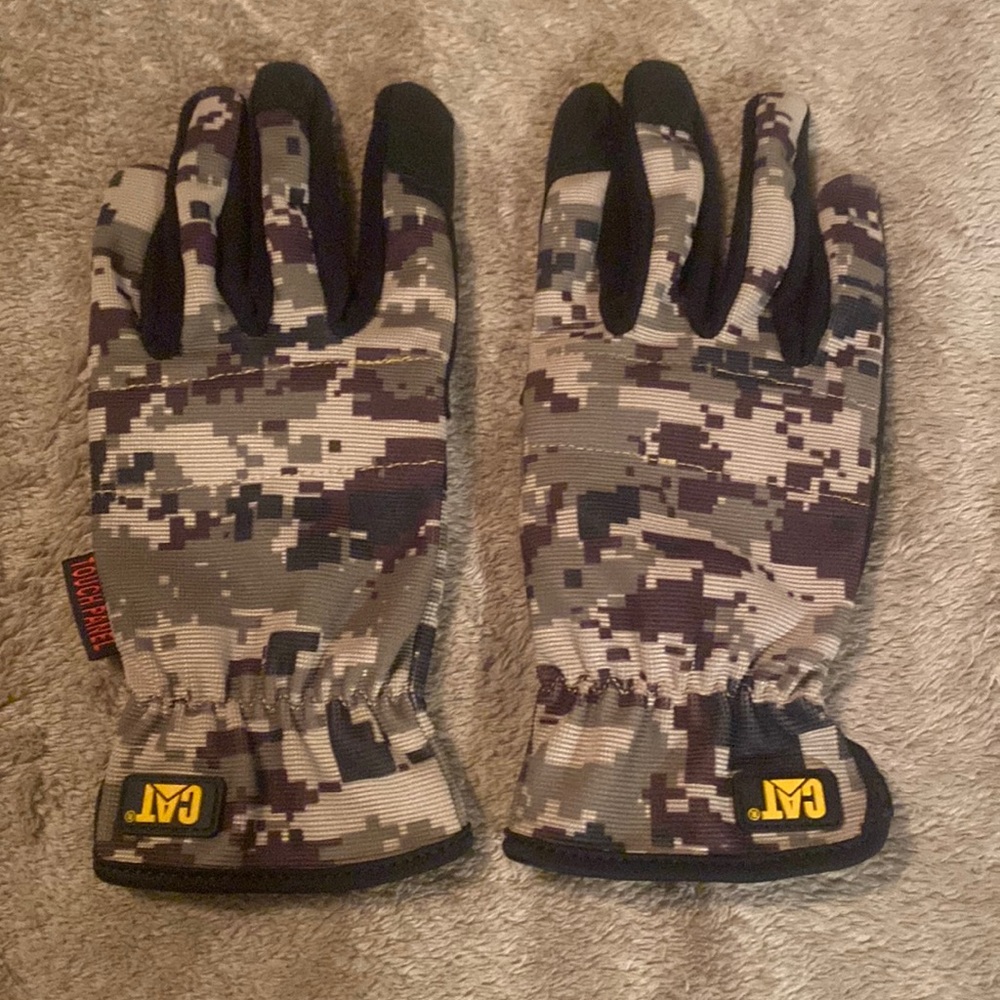 CAT digital camo work gloves, medium